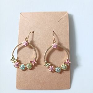 Fashion Jewelry Gold Floral Hoop Earrings